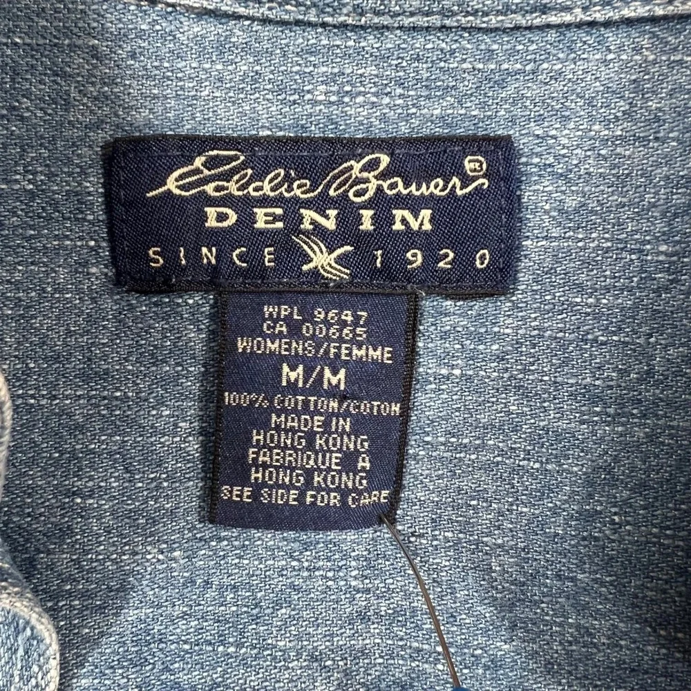 VTG Denim Shirt Women M Embroidered Christmas‎ Boho Grannycore Teacher Retro
